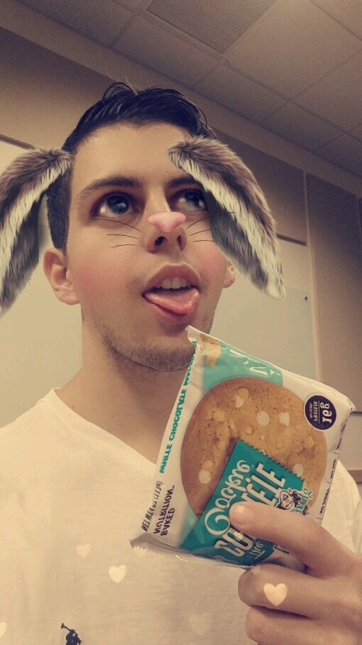 AlexVall54's tweet photo. Cookies make me happy #WOHASU #proteincookie #gainz #thecompletecookie 🍪🍪💪 https://t.co/9MzikDcw10