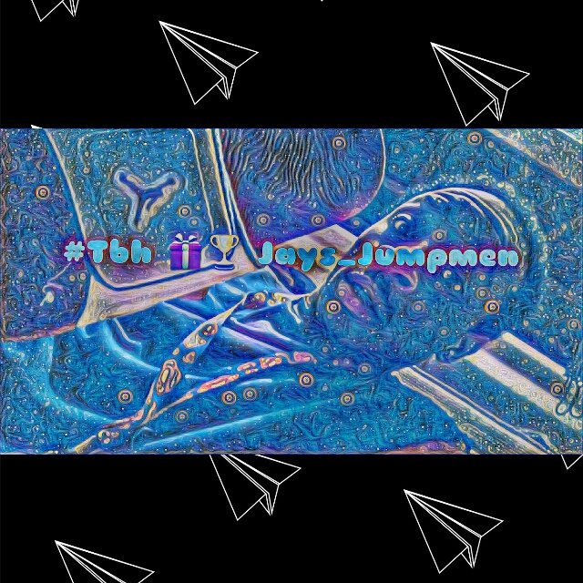 LooneyFr's tweet photo. Space Jam https://t.co/W6AxGT5XcL