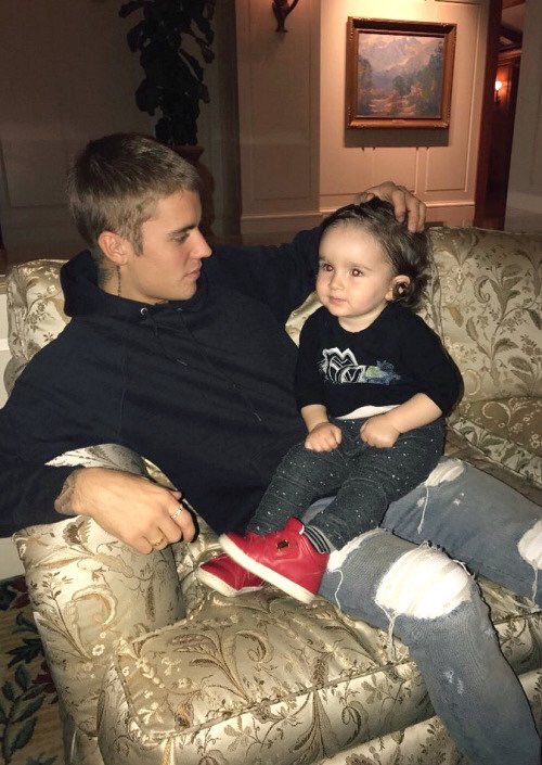 meteorbts's tweet photo. justin with kids appreciation tweet https://t.co/swUl9qCz6P