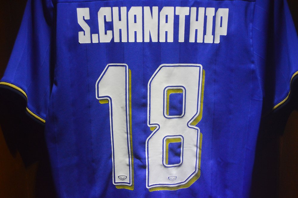 FWDfootballshop's tweet photo. #FFS12
Trailand Home 2016
Medium (70x50)

Used
NNS ORI
(Kondisi NNS sdkt crack pd pinggiran) https://t.co/5PltUrM8K1