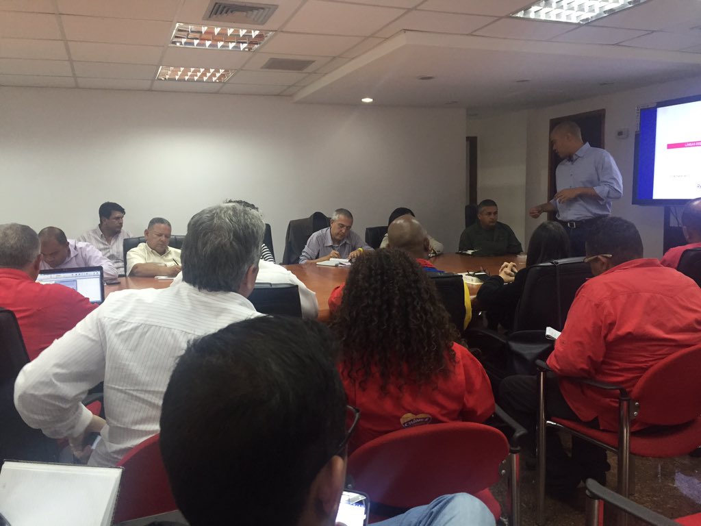 2. El plan tiene tres líneas: 1) fortalecer nuestra organización 2) mejorar el Gobierno Bolivariano.