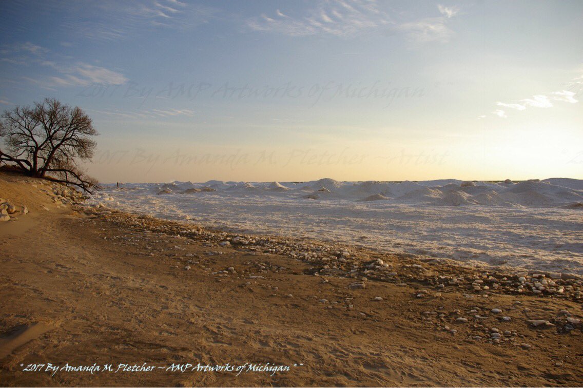 AMPartworksofMI's tweet photo. #TuesdayMotivation #ThingsAreWarmingUp #Michigan #Art #Photography #Muskegon #GrandRapids #ArtLivesHere #InTheMitten #AMPmiUP #GreatLakes 🌤🌊 https://t.co/x7ciax2JEg