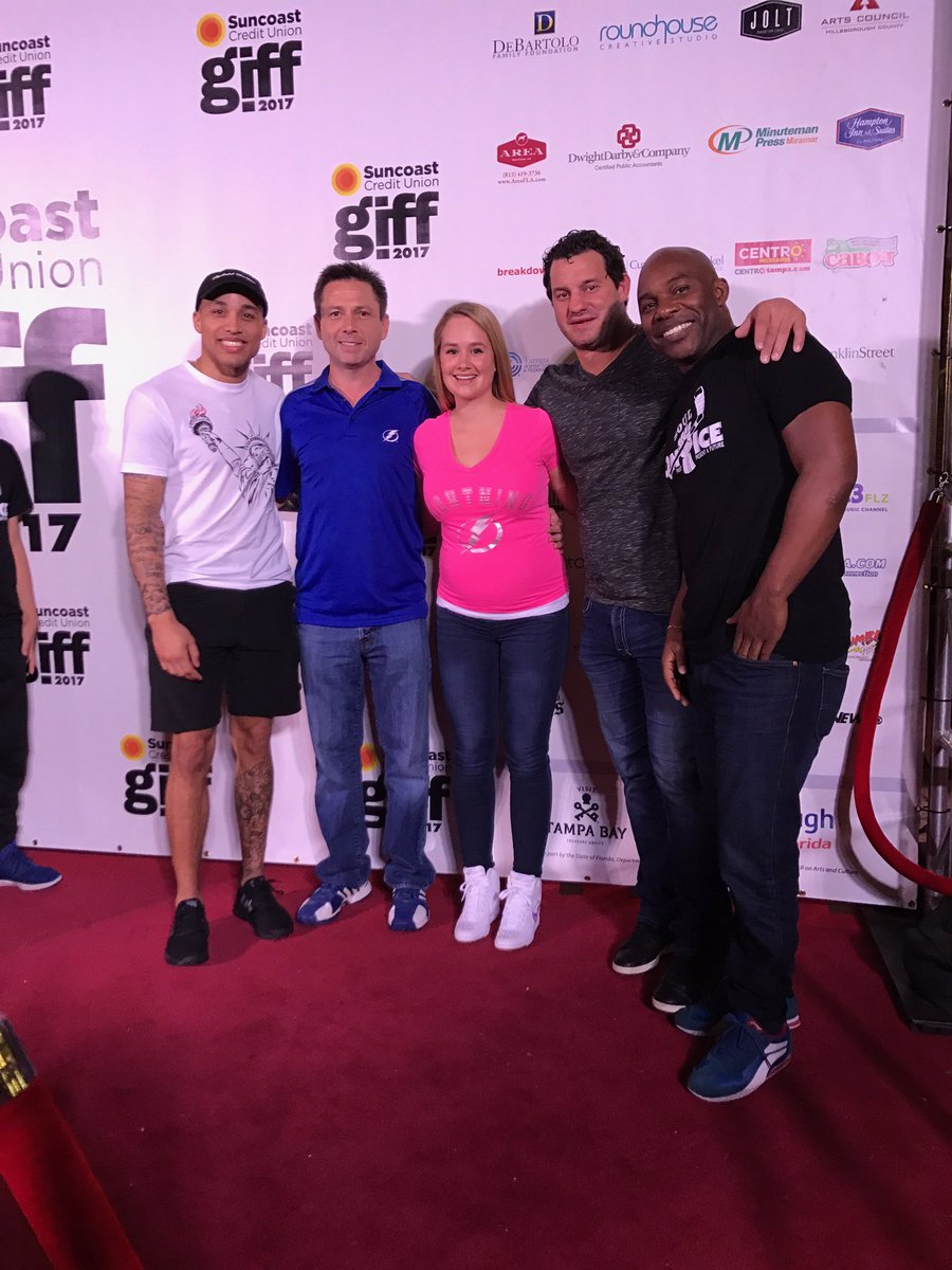 Amazing Movie screening tonight <a href="/soulonicemovie/">Soul On Ice Movie</a> ....it's a must watch <a href="/JTBrown23/">JT Brown</a>