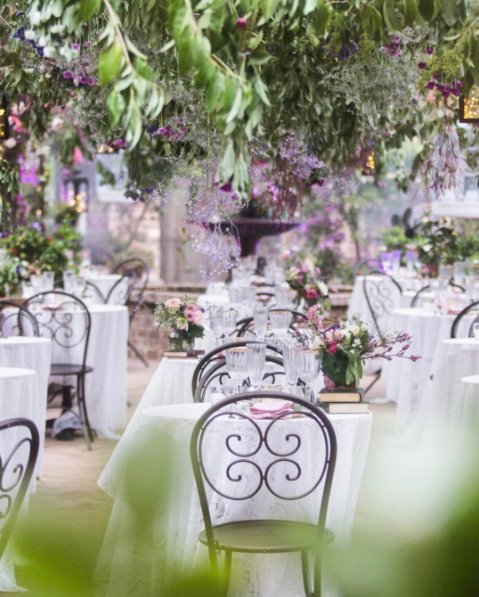 Drowning in Florals &amp; Lace. @TheGroundsNews #groundsevents #thegrounds #loveisintheair