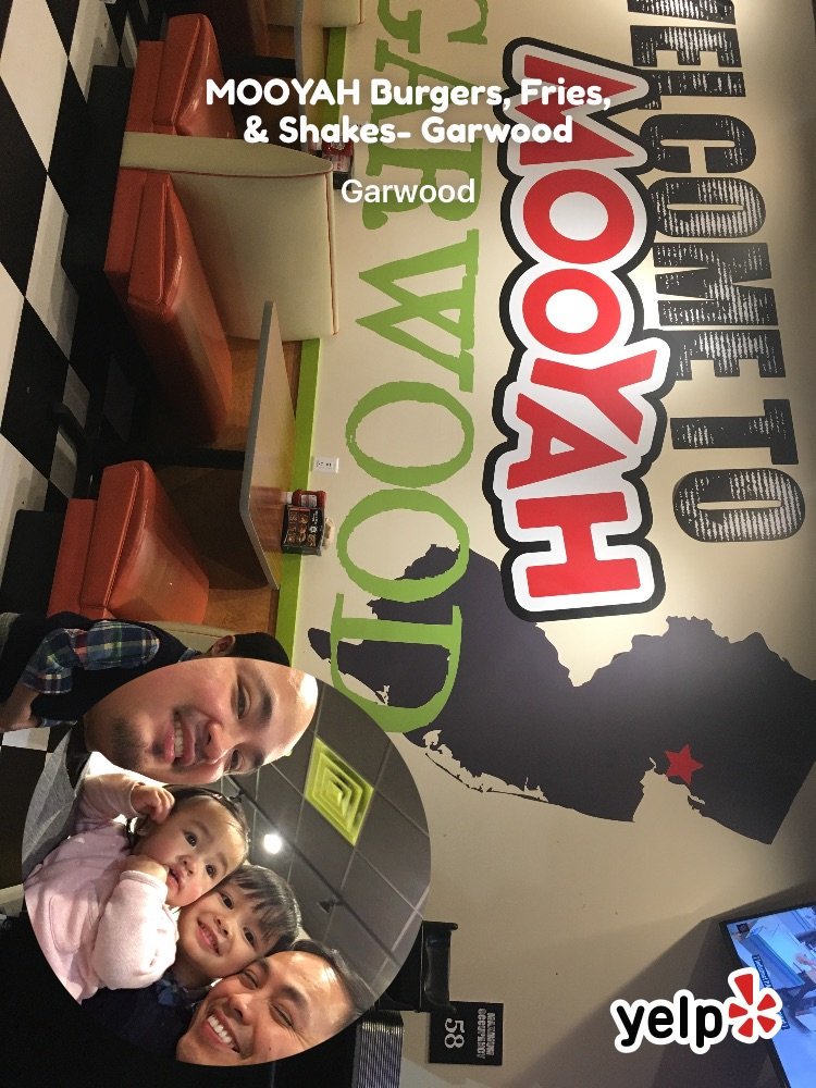 Spot_jasper's tweet photo. Came here for burgers.all 13 of us! Thank you for taking care of us. Be back soon! (@ MOOYAH Burger…) #Yelp #Yelfie https://t.co/tnxi5q786S https://t.co/KacoMqOKNf