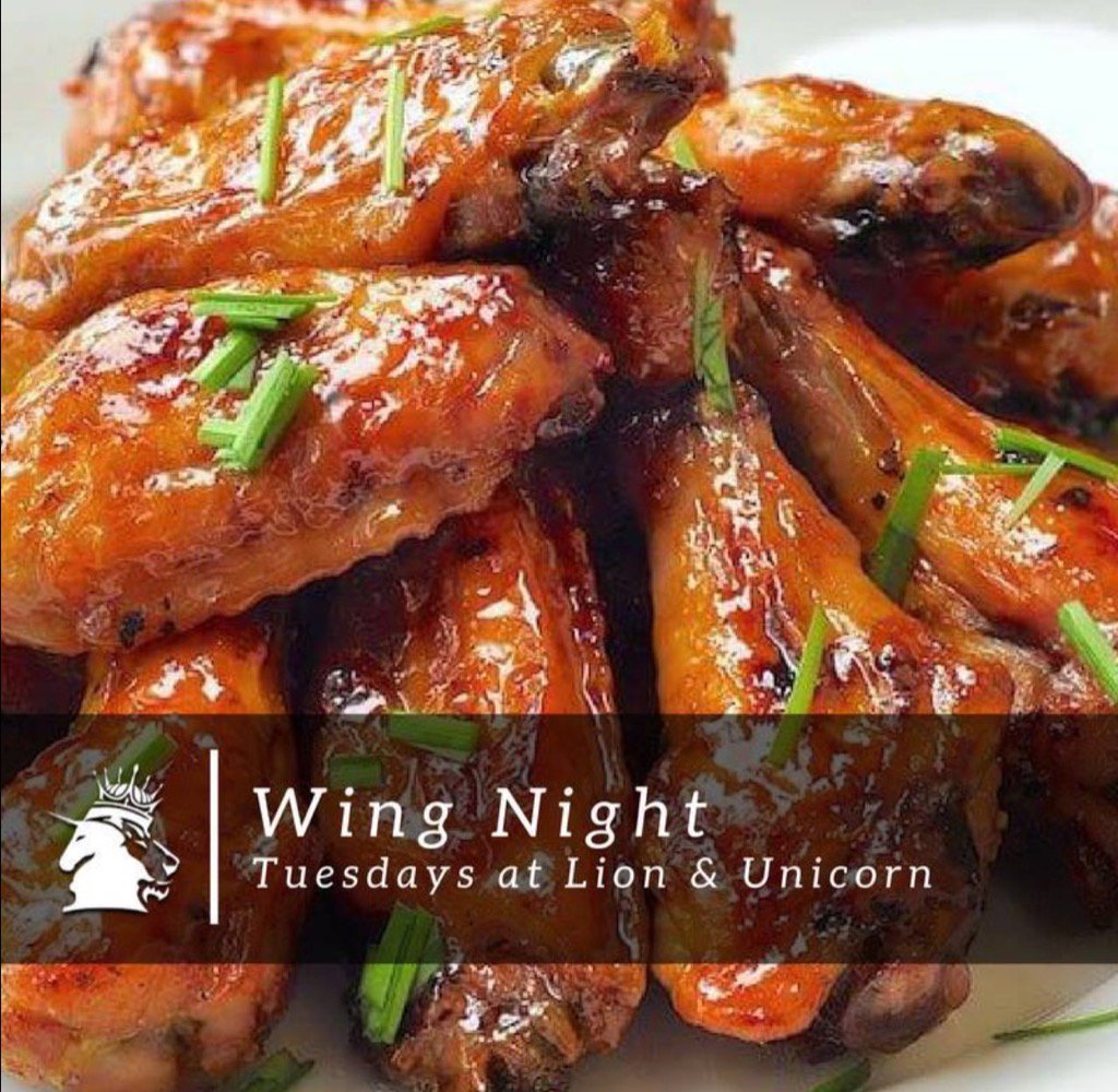 LocaLynxDR's tweet photo. Tuesday Wings night at #lionandunicornpub! Still time to have a bite! Find/contact directly through @LocaLynxDR App. https://t.co/L6lGbHZfAl