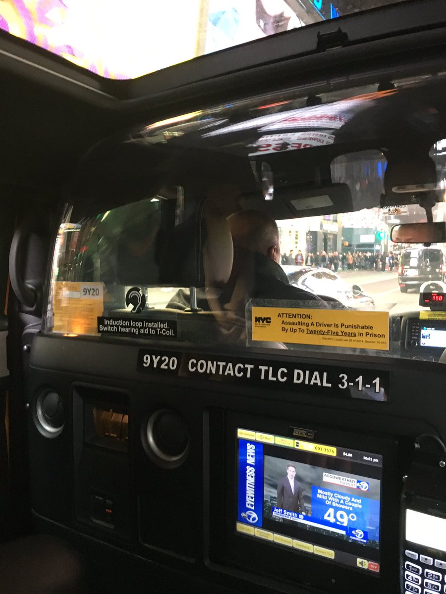 AliehJ's tweet image. NYC taxis showing the love! #audpeeps #loopit