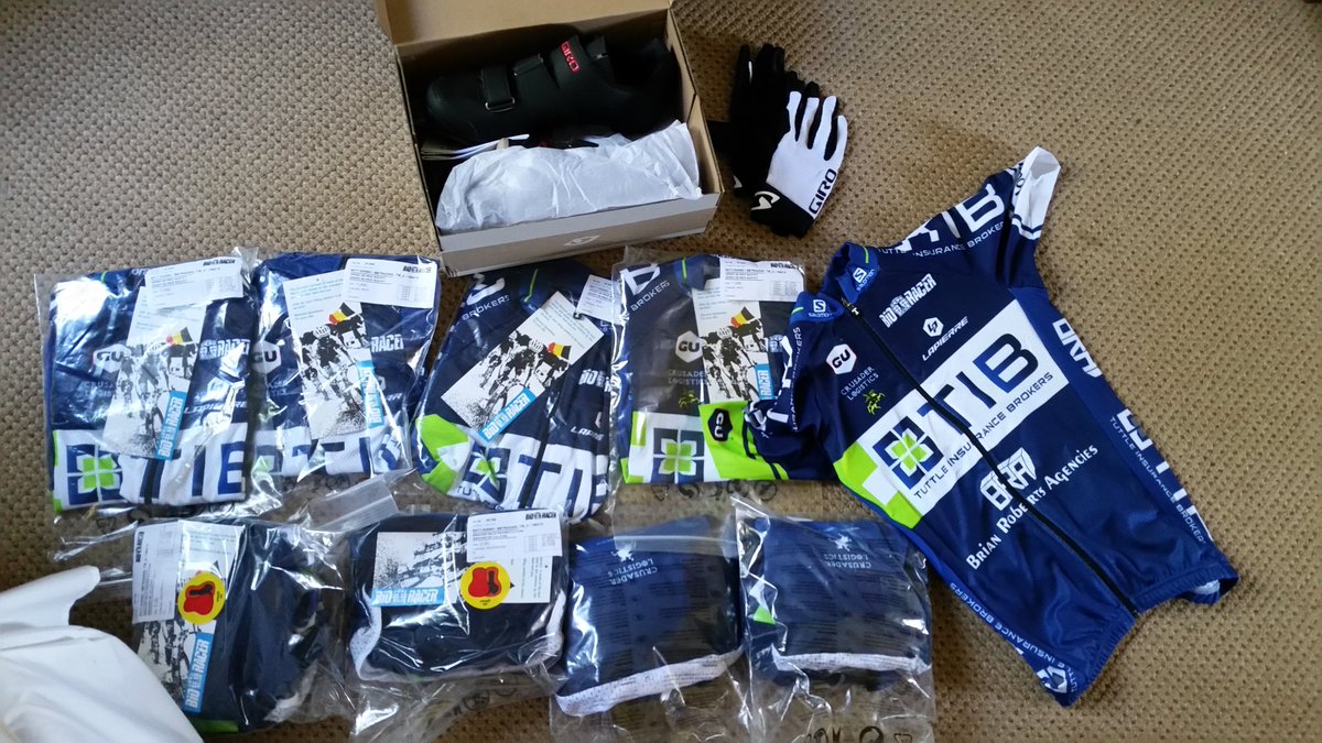 Andrewhillracin's tweet photo. Even pro cyclists get excited on new kit days. Thanks @BioracerSa and @Omnico_SA for the gear. #teamTIB https://t.co/uvvlHuXHrf