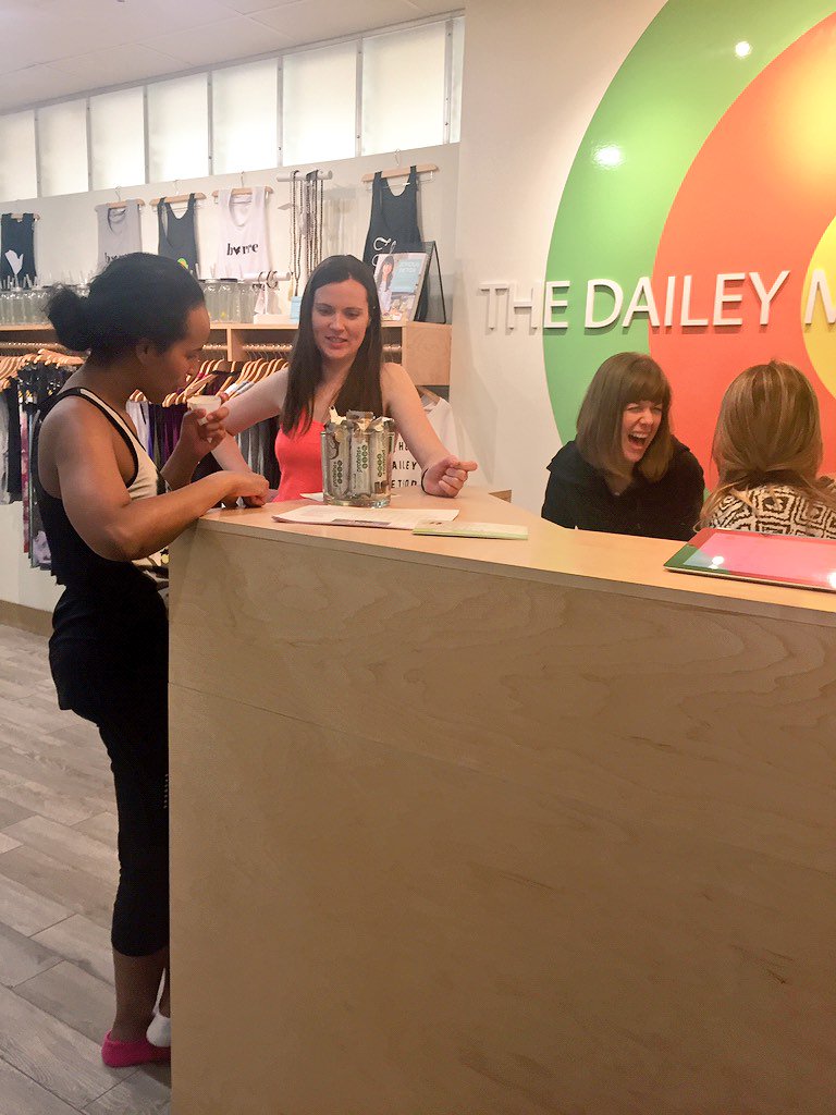 20YS's tweet photo. They say #summer bodies are made in #winter! We're late SO we doin' it RIGHT w/ @tdmottawa! Meet us at the #barre?💚 https://t.co/d6yoqnLGnE