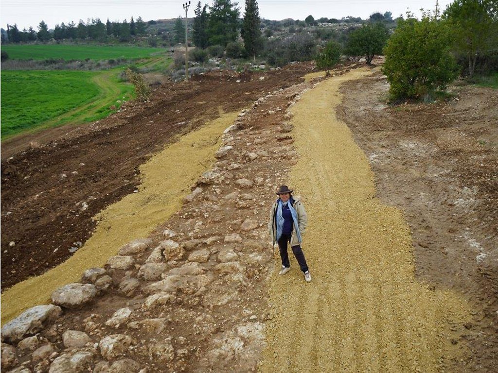 jenkinstours's tweet image. Another Roman road uncovered by Israeli archaeologists. wp.me/p1zOp-4up