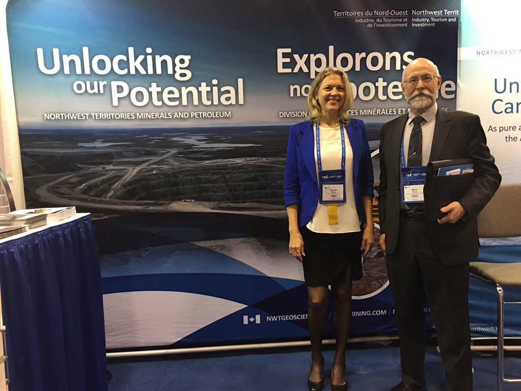 Vivian Berg tweet media