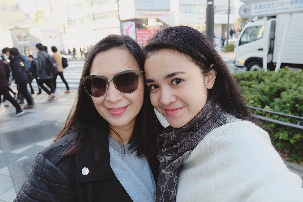 Bersyukur bisa punya Bunda yang sekaligus bisa jadi sahabat kayak Bundaku. Malah kadang ak… ift.tt/2mzAzs5