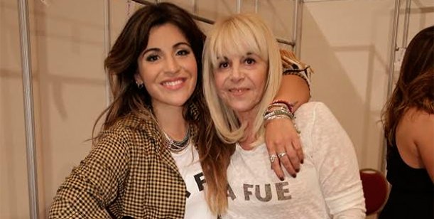 Claudio12Pico's tweet photo. @gianmaradona FELIZ DIA GIANINNA Y CLAUDIA.! LES DESEO Q ,
PASEN UN DIA SUPER LINDO  SON DOS MUJERES REALMENTE INCREIBLES!! 
LUCHADORAS..!😘 https://t.co/Gh9yUTa5CY