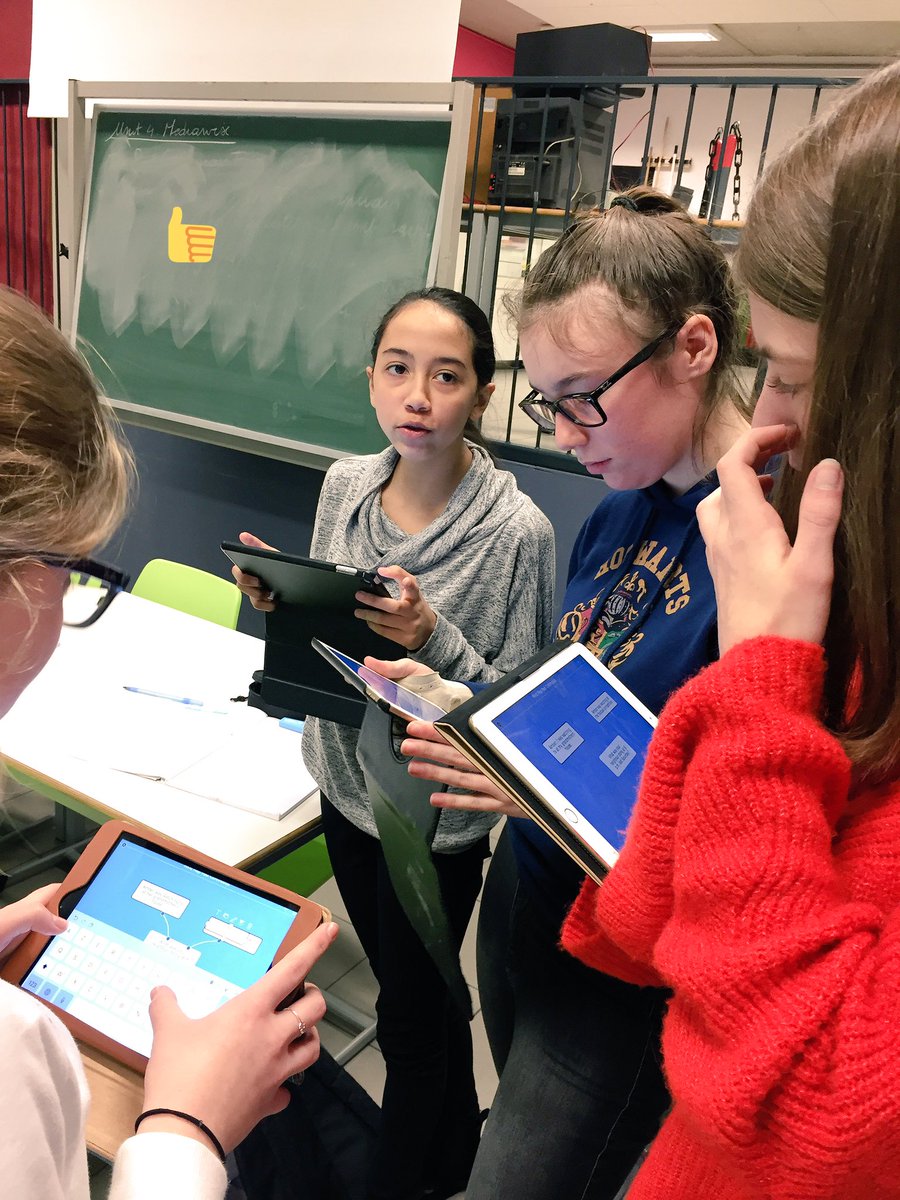 shd_teacher's tweet photo. Using #bookwidgets to get them to talk #English in #classroom. #mindmap @ibookwidgets @shdilsen @MartijnVranken https://t.co/qGN92DV5qG