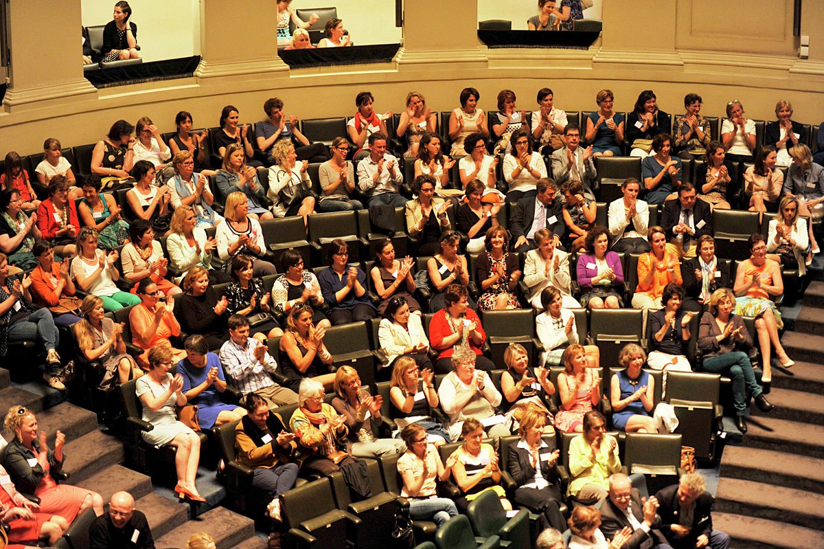 Stadgent's tweet image. Dik applaus en een gigantische dankjewel aan alle vrouwen. Jullie heersen! Niet alleen vandaag. #internationalevrouwendag #iedereenfeminist