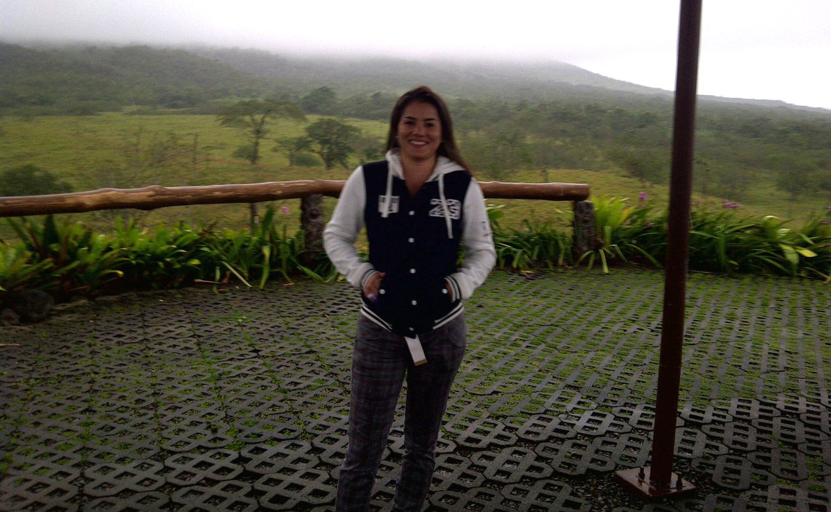 Who is Diana Calvo?  goo.gl/cZpLJB  #InternationalWomensDay #IWD2017 @boroughmarket @CaffeineMag @colombianembuk <a href="/BritishVogue/">British Vogue</a>