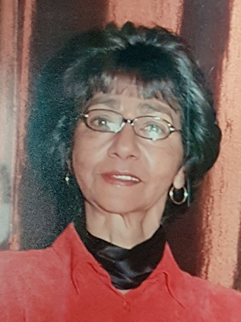 Celebrate the phenomenal women who believe in us, inspire &amp; empower us each day. My Mom #ValParenzee #ChangeAgents <a href="/kelly_leigh/">Kelly Richards</a> <a href="/lead_sa/">Lead SA</a>