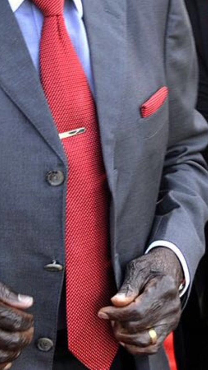 Quistine8's tweet image. #wengerout .mdara in