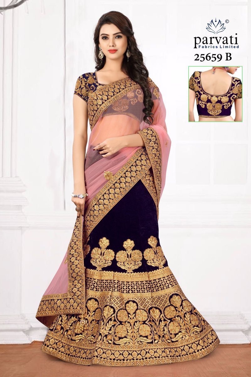 parvatifabrics's tweet photo. #WeddingWear #Traditional #DesignerLehanga #VelvetFabric #Zaricodingwork #ElegantCombination #Fabulouslook
Product Code:-25659 https://t.co/UAV0yrwRcW