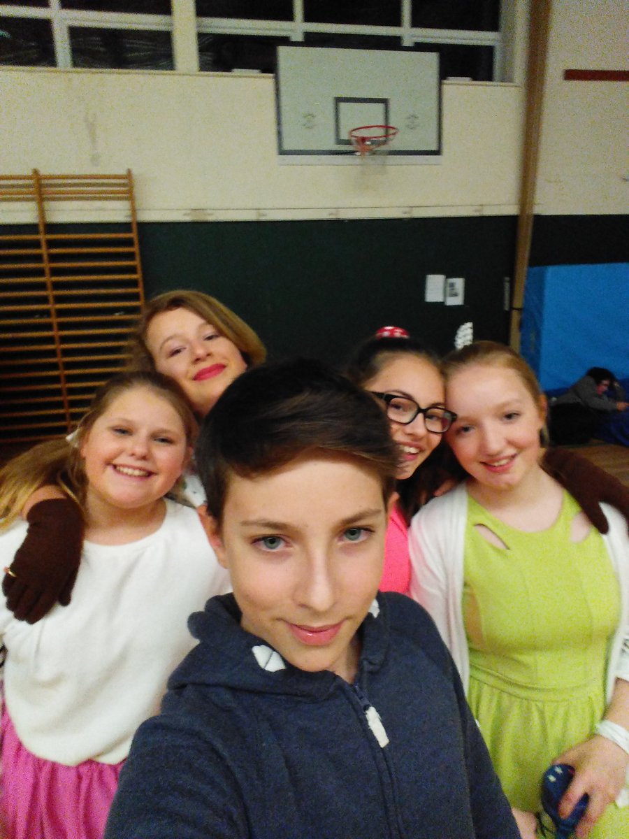 Last night was amazing with Hair Spray Crew cant wait for tonight!!! <a href="/LamareHighSchoo/">La Mare De Carteret High School</a> <a href="/LMDCHSCA/">LMDCHS Enrichment</a>