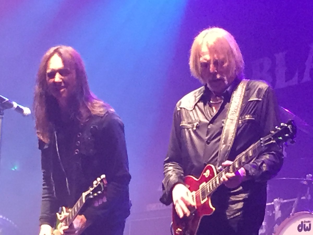 paul bowie (@paulbowie67) on Twitter photo The utterly brilliant <a href="/DamonJOfficial/">Damon Johnson</a> <a href="/Scott_Gorham/">Scott Gorham</a> <a href="/BlackStarRiders/">Black Star Riders</a> rocking out #Inverness #Power #Energy #Melody #Guitar #TopTunes 🤘 The utterly brilliant <a href="/DamonJOfficial/">Damon Johnson</a> <a href="/Scott_Gorham/">Scott Gorham</a> <a href="/BlackStarRiders/">Black Star Riders</a> rocking out #Inverness #Power #Energy #Melody #Guitar #TopTunes 🤘