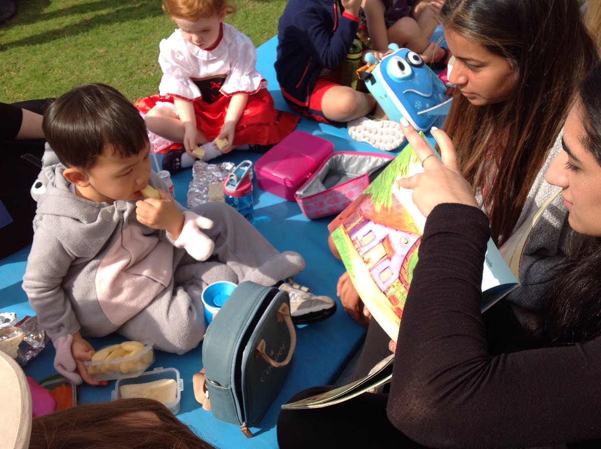 JESSPrimaryFS1's tweet photo. How wonderful to have the Year 12 students to read to us during World Book Day! #JESSyear12 https://t.co/UxytdgvMvM