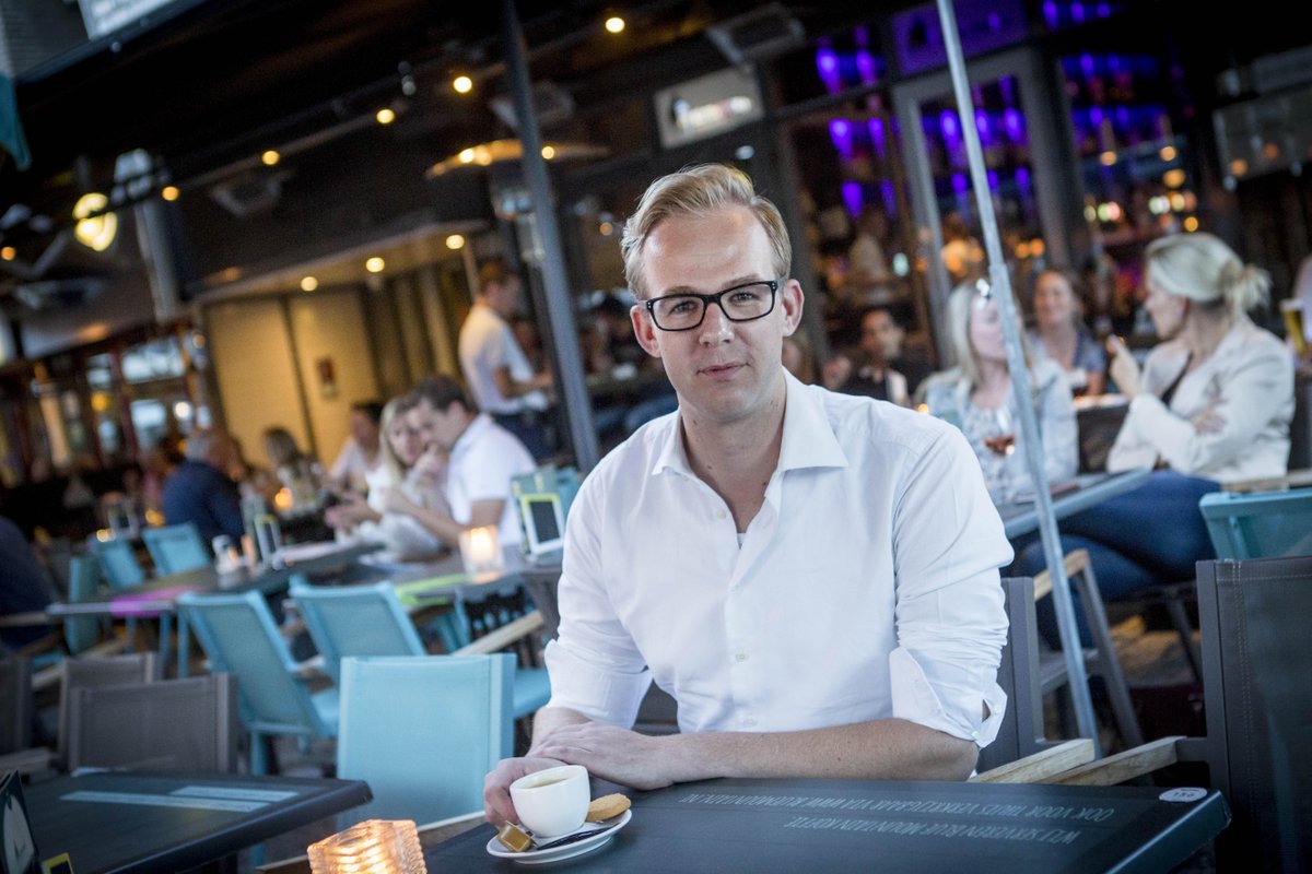 VVD Hengelo: kroegen langer open dlvr.it/NZB5BH