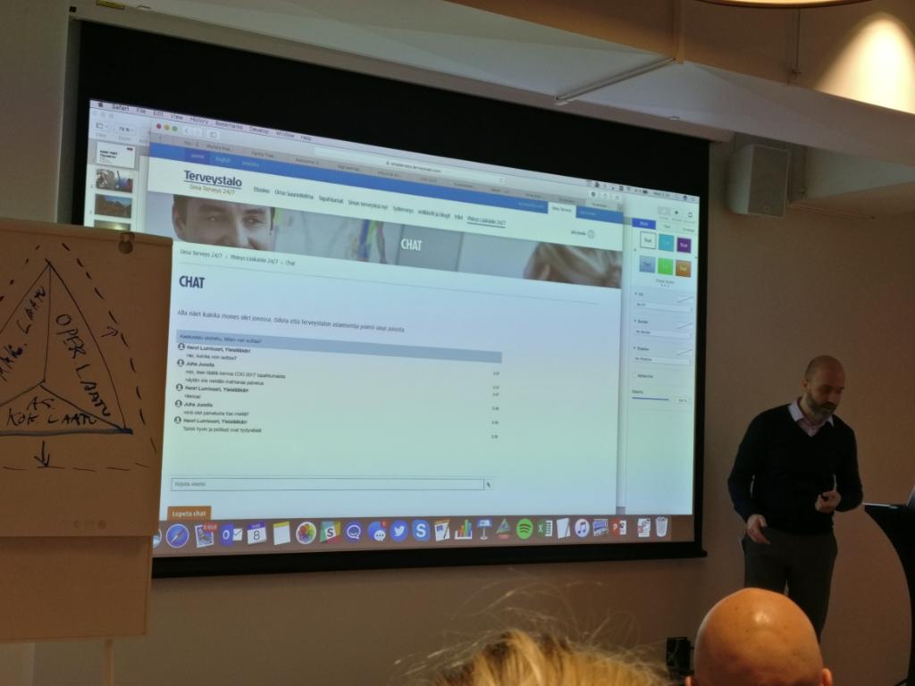 <a href="/JuhaJuosila/">Juha Juosila</a> demoaa Terveystalon 24/7 chat-palvelua #asml