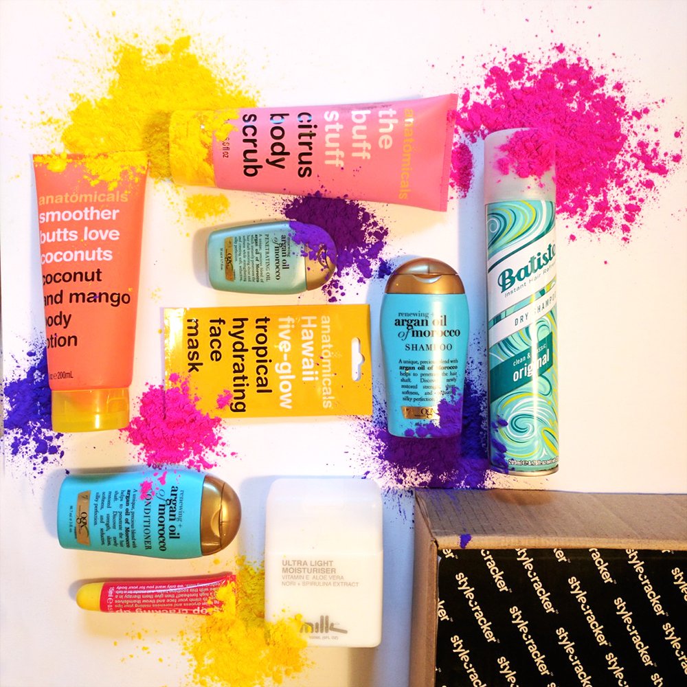 Style_Cracker's tweet photo. Protect your hair and skin this Holi with StyleCracker's specially curated Holi Box. For Rs.2,500 only!!
Click here: https://t.co/AEGMrbxV4M https://t.co/8sfsbVLJ4B