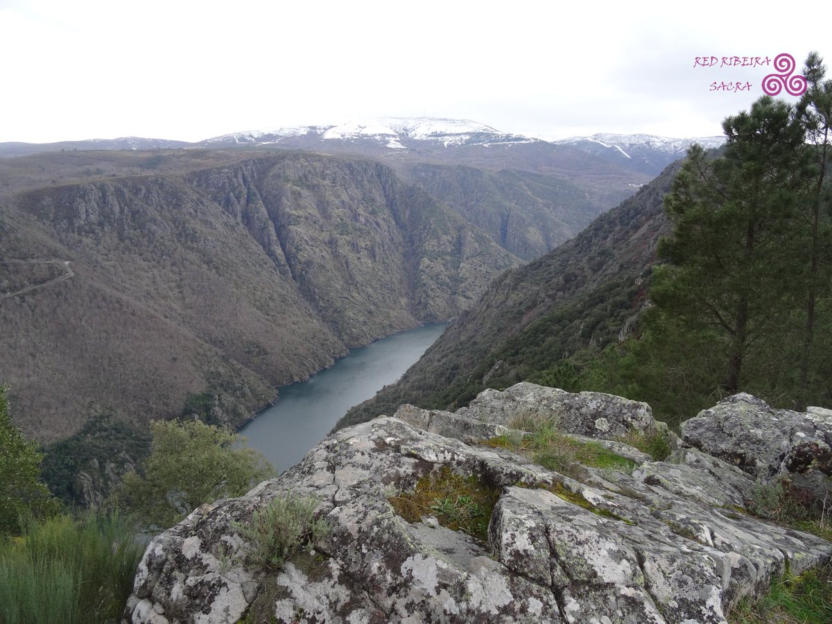 redribeirasacra's tweet photo. Seguimos de Ruta por @ribeirasacrado con @EtapaSacrata y @Marolas15 enamorándonos cada vez más de https://t.co/IPbtQdu5Cn , @ribeirasacraCT https://t.co/kZYSOGwCIU