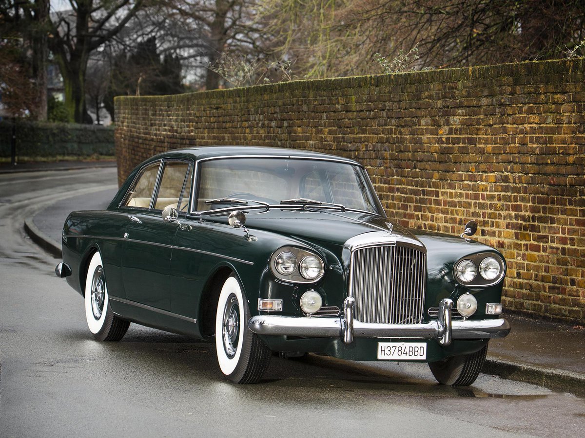 DelStewart's tweet photo. 100 Most Beautiful Cars of History, 34 (Click for Info)  #carHistory #pinblvd #100Cars https://t.co/5pZ88CDbmB https://t.co/kEv9bBVNIO