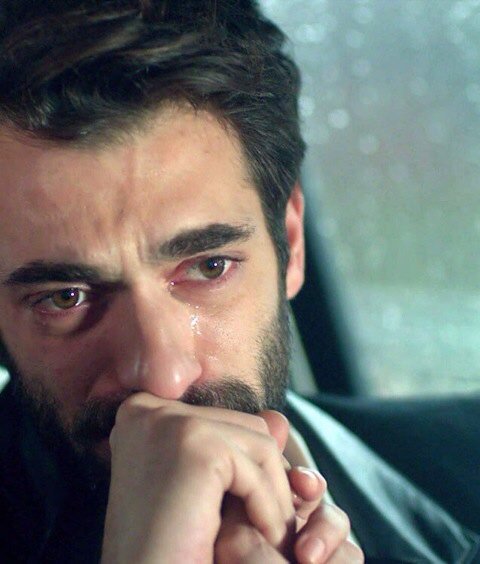 zayna_tk's tweet photo. بعد مرور 3 سنوات أول أربعاء بدون طعم بويراز 😔 راح بويراز و راحت هيبة الأربعاء 
#الذكرى_الاسبوعيه_لنهايه_بويراز
#poyrazkarayel https://t.co/8cQ6DsLH1c