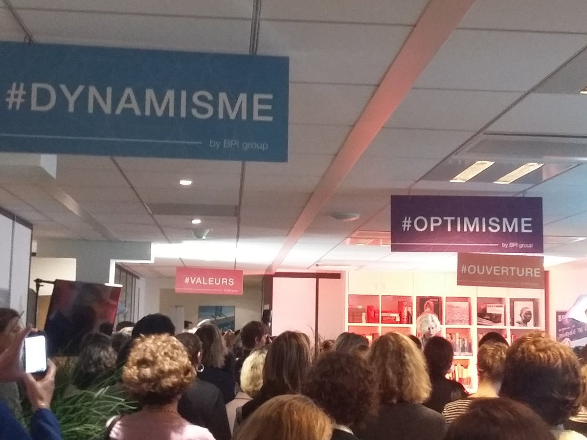 MajorelThierry's tweet photo. #JDF2017bpi @BPIgroupFR @Sabine_Lochmann ouvre la journée de la femme autour des #valeurs https://t.co/oJgB1B48R1