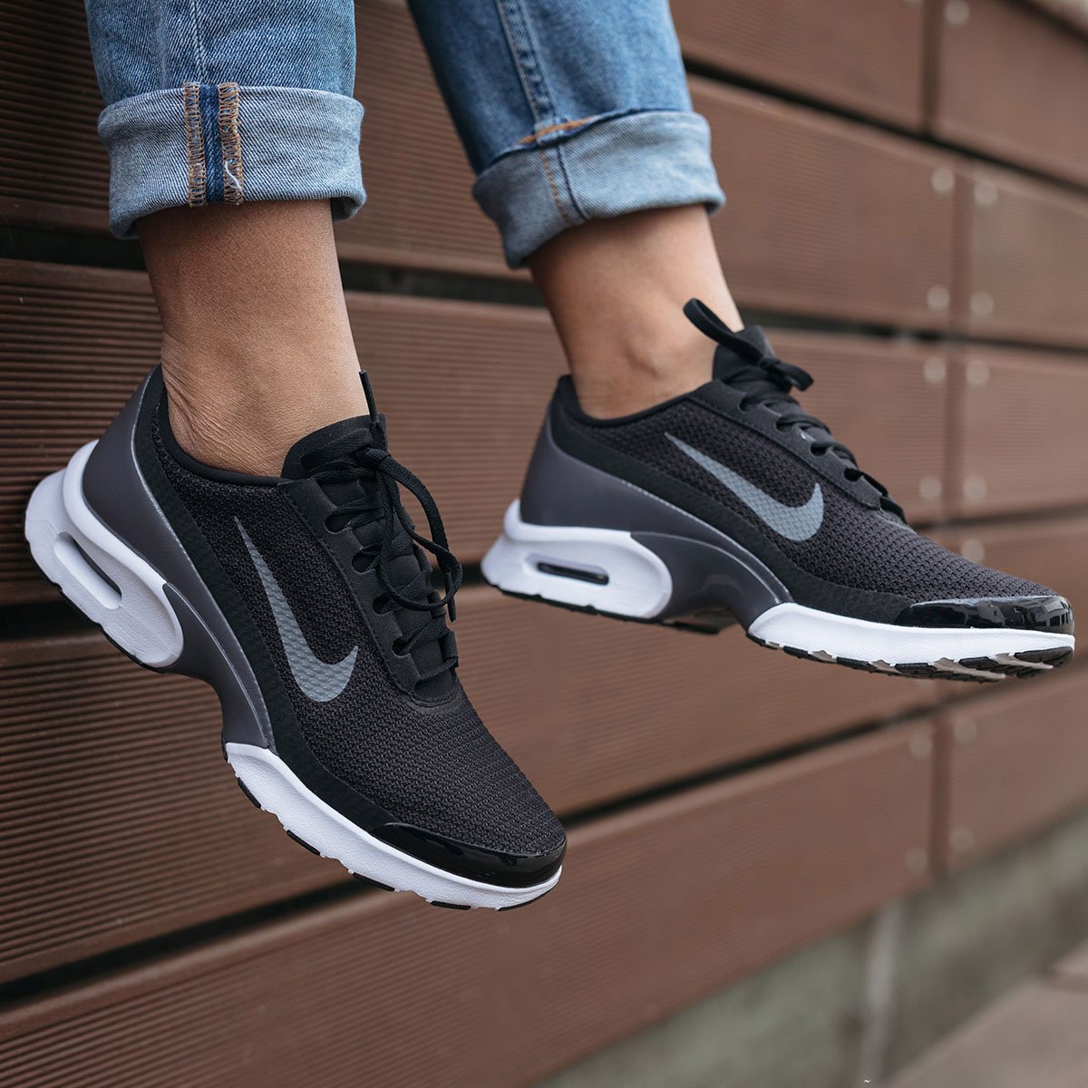 Foot Locker EU on "Edgy. Stylish. Versatile. That's girl power in a shoe. That's Air Jewell. #airmax #approved https://t.co/mCDHMtQwiB" Twitter