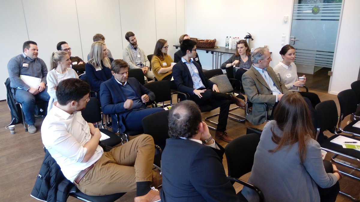 STARTPLATZ's tweet image. Neugierige Runde bei der dritten Ausgabe von #bestpracdigi im STARTPLATZ #networking #digitalisation #silikölnvalley