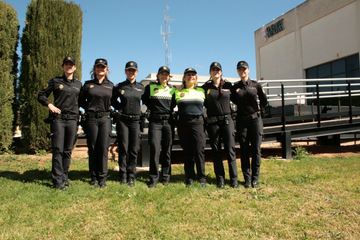 GVA112's tweet image. 🙍En #emergències volem ser més! Hui #8deMarç encara ens falten moltes dones per aconseguir la #IgualtatREAL.