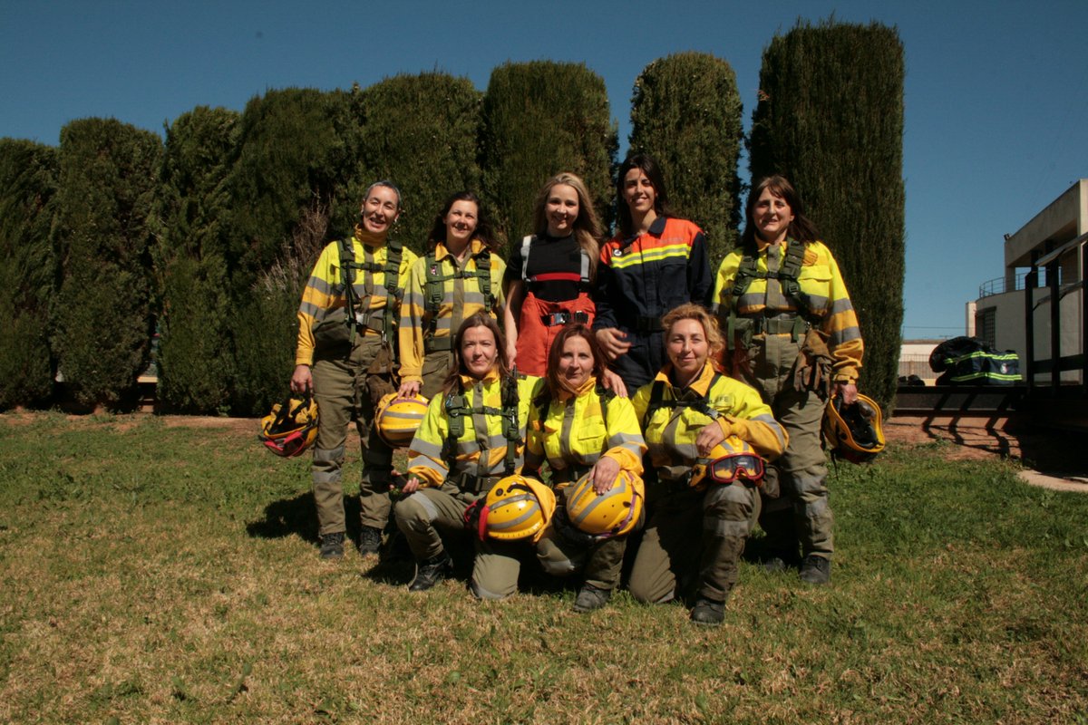 GVA112's tweet image. 🙍En #emergències volem ser més! Hui #8deMarç encara ens falten moltes dones per aconseguir la #IgualtatREAL.