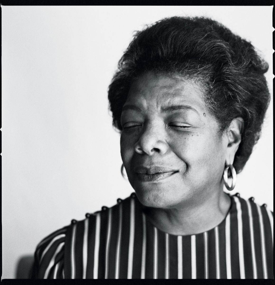 ClaraTheKey's tweet image. “Each time a woman stands up for herself without knowing it possibly without claiming it she stands up for all women” ―Maya Angelou #IWD2017