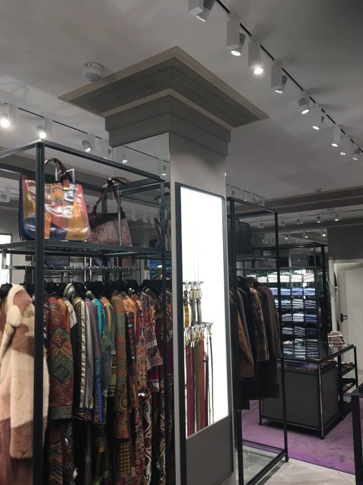 EXXENTDECOR's tweet photo. Ideas #deco para tu tienda o negocio, materiales resistentes, fáciles de instalar y de pintar.
#molduras #rodapies #cornisas https://t.co/v8j5MxtkrV