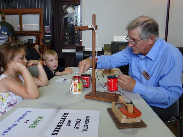 Don't forget, Science Event <a href="/amberley_museum/">Amberley Museum</a> #Midhurst #Petworth #Chichester ow.ly/s0PI100BxsD