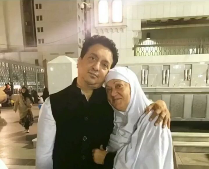 Ha ha porno allaqachon Mushukni siyishganda yalash