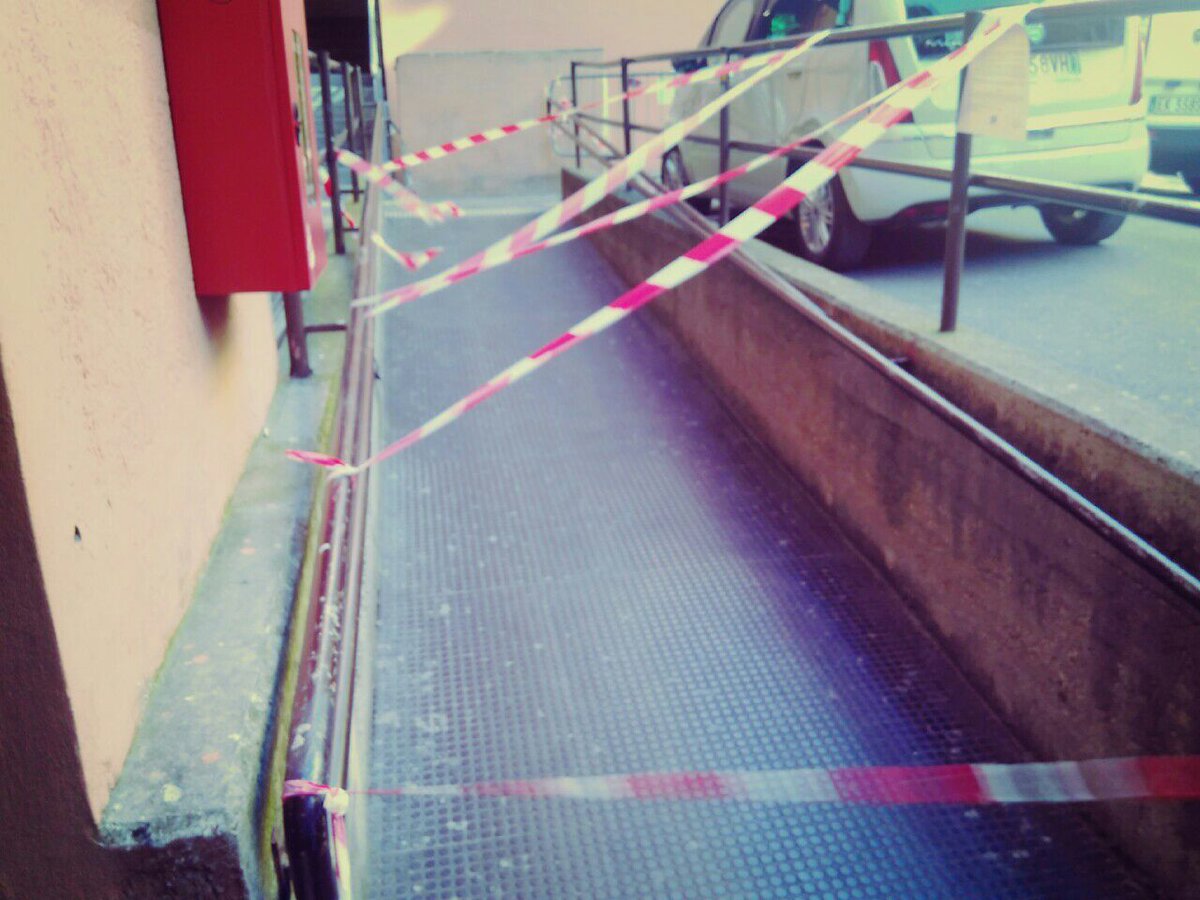 DinamoPress's tweet photo. #Roma Scienze Politiche stamattina si sveglia così. Bloccata la Sapienza da studenti e studentesse #LottoMarzo #FeminiSTRIKE https://t.co/4MEt5Yxcjv