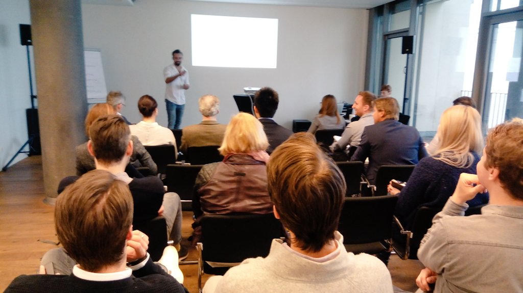 STARTPLATZ's tweet image. #GrowthHacking at its best mit @lennarz bei #bestpracdigi #agile #marketing