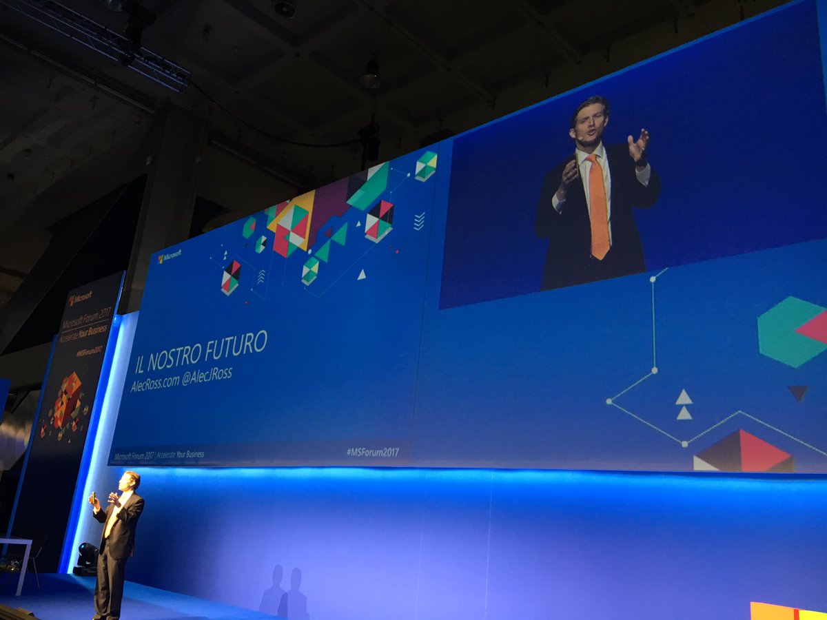 ItaliaStartUp_'s tweet photo. RT Microsys_Italia: AlecJRoss ci parla del #nostrofuturo al #MSforum17 LaFeltrinelli #Bestseller https://t.co/n5pZutijbK