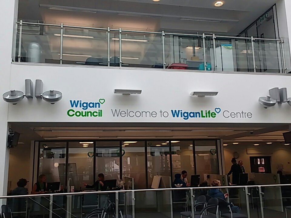 IvanRubery_SRRT's tweet photo. On our way to @WiganLibraries for #NAW2017 #ProudTobeODP looking forward to meeting more potential Apprentices https://t.co/PcW5bJIQAy