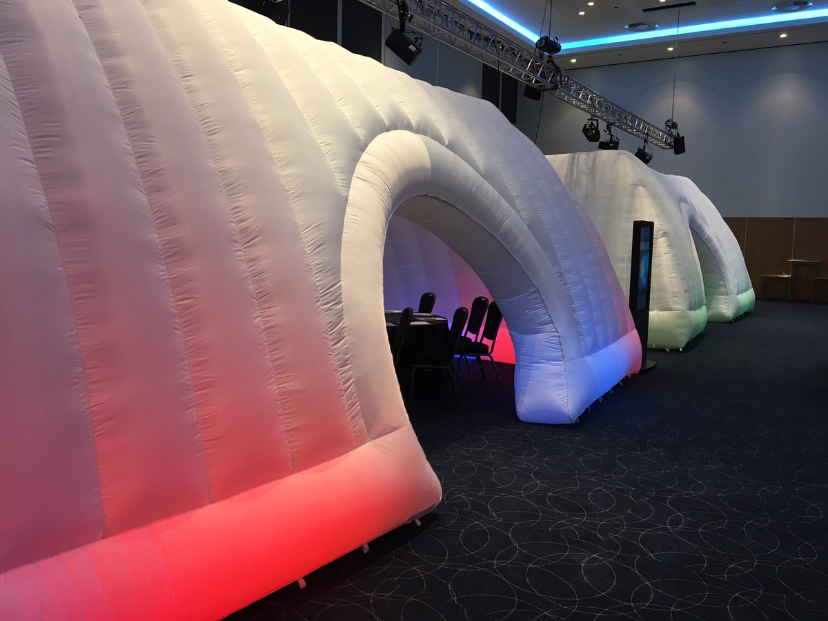 Invited to exhibit as a hot startup <a href="/IncreasinglyHQ/">Increasingly</a>  to #retailweeklive pitching this afternoon. Wish us luck!