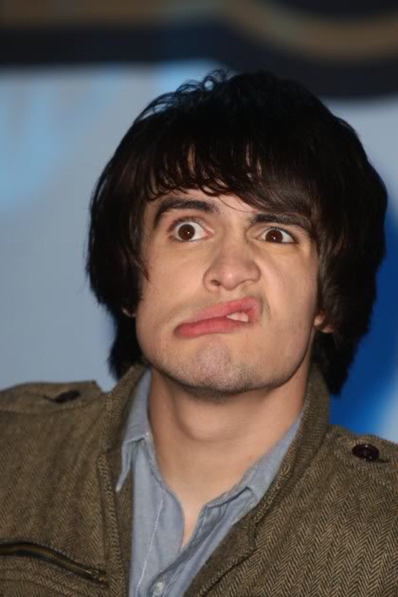 Fix_youfg's tweet photo. 疲れたので顔エフェクトすごいBrendonに吹っ飛ばしてもらう... #BrendonUrie https://t.co/v6On3CAFV5