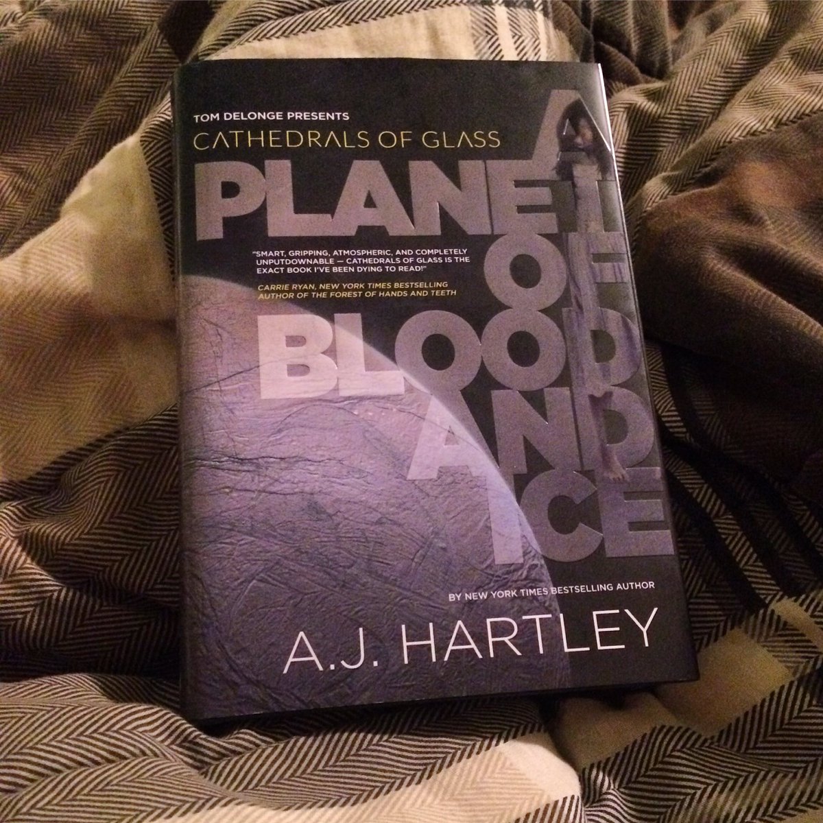 kylelago's tweet photo. Bed time stories. @authorajhartley @tomdelonge @ToTheStarsInc
#CathedralsOfGlass #APlanetOfBloodAndIce
#IWentToTheStars #GoodReads https://t.co/KqNl19x5Af