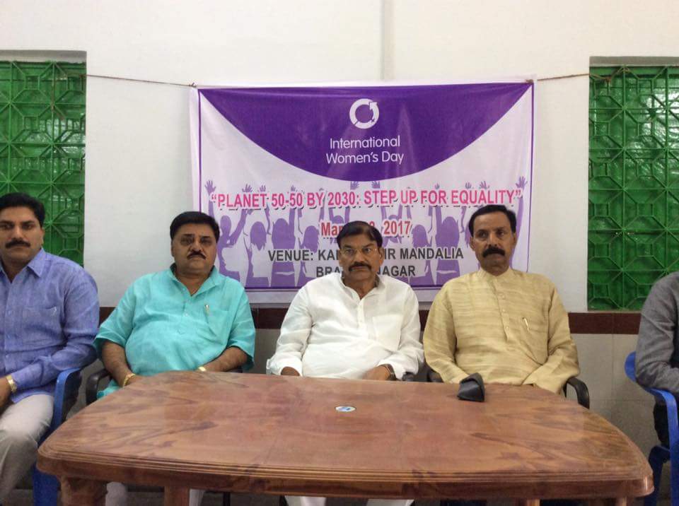 KishorePatel99's tweet photo. @pccodisha Attending a huge gathering as chief guest inkalimandirMandalia Brajrajnagartogiveourrespectand honourtowomen'sonwomen'sday today. https://t.co/RX3HTmmzRQ
