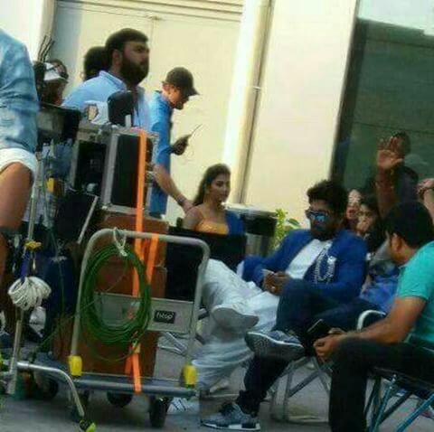cinethop's tweet photo. @alluarjun on the sets of #Dj 
#DJOnSets 
@harish2you @hegdepooja https://t.co/oeXa9ontnU